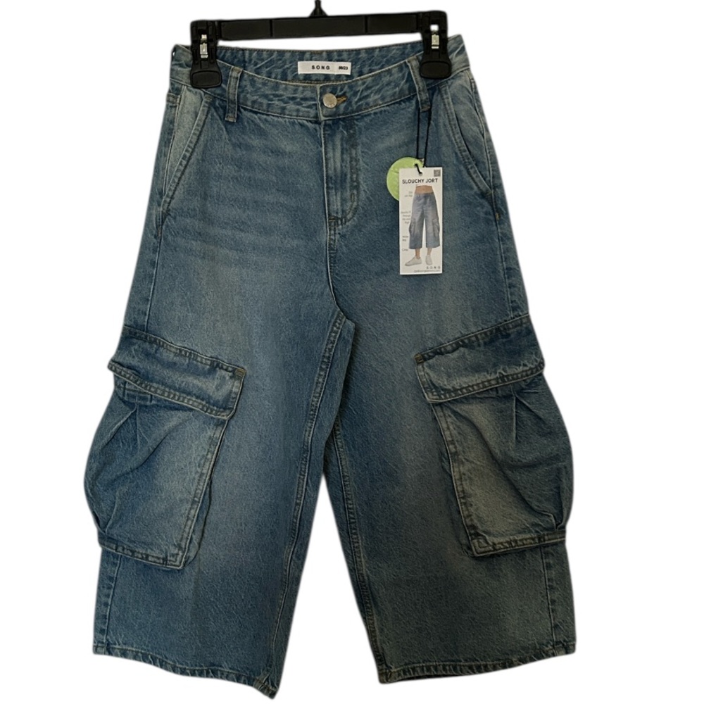 Women's Slouchy Jort Cropped Jeans - Light Blue